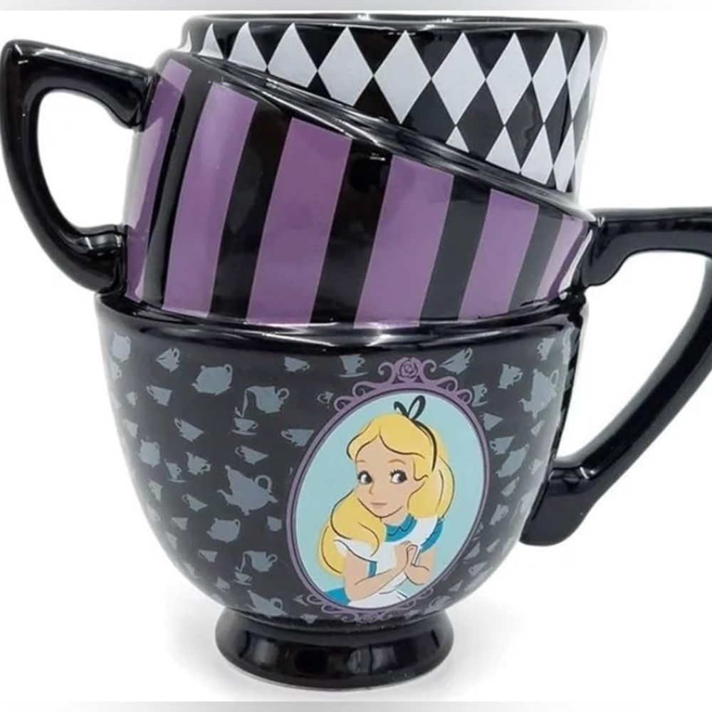 Disney Drinkware - Picture 1 of 1